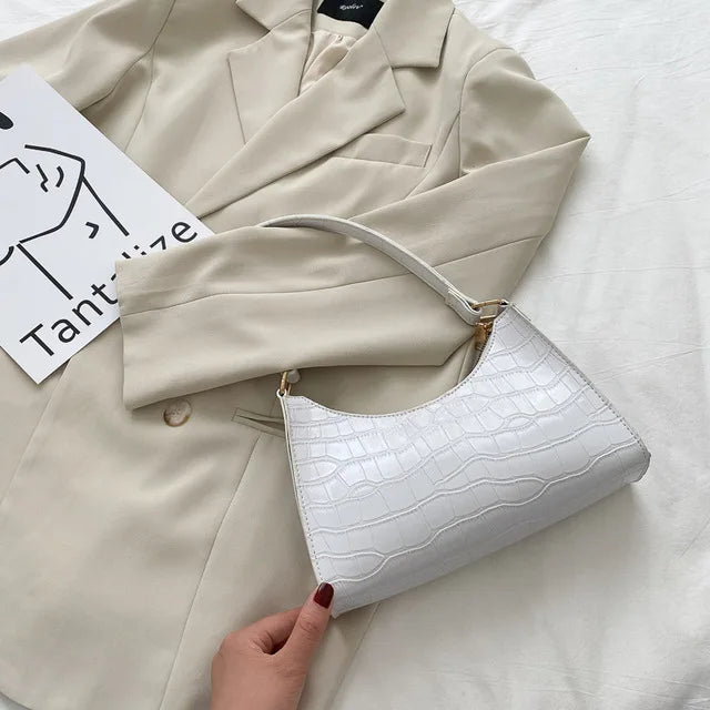 Tilly | Shiny shoulder bag with alligator motif-Elly Rose