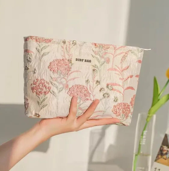 SmileyCase - Cheerful travel make-up case-Elly Rose