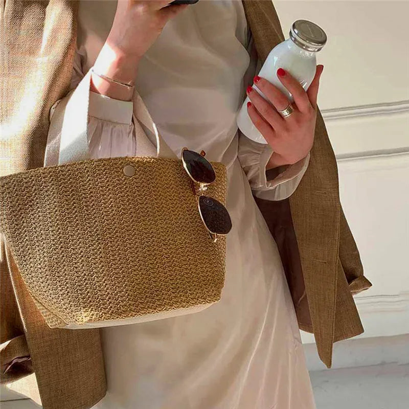 Jessica - Lightweight wicker bag with brown bucket buttons-Elly Rose