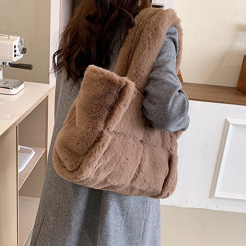 Nina plush handbag - Comfortable, wintry handbag for women-Elly Rose