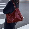 Pernille | Elegant Leather Shoulder Bag