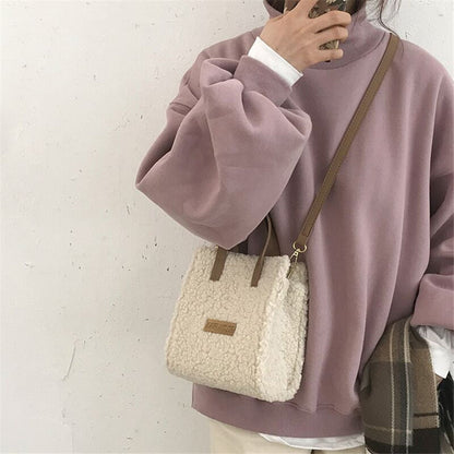 Tessa shoulder bag - Perfect with your Teddy coat-Elly Rose