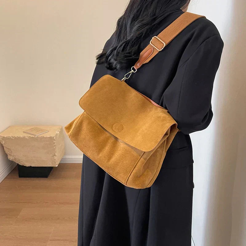 Erna | Vintage suede shoulder bag-Elly Rose