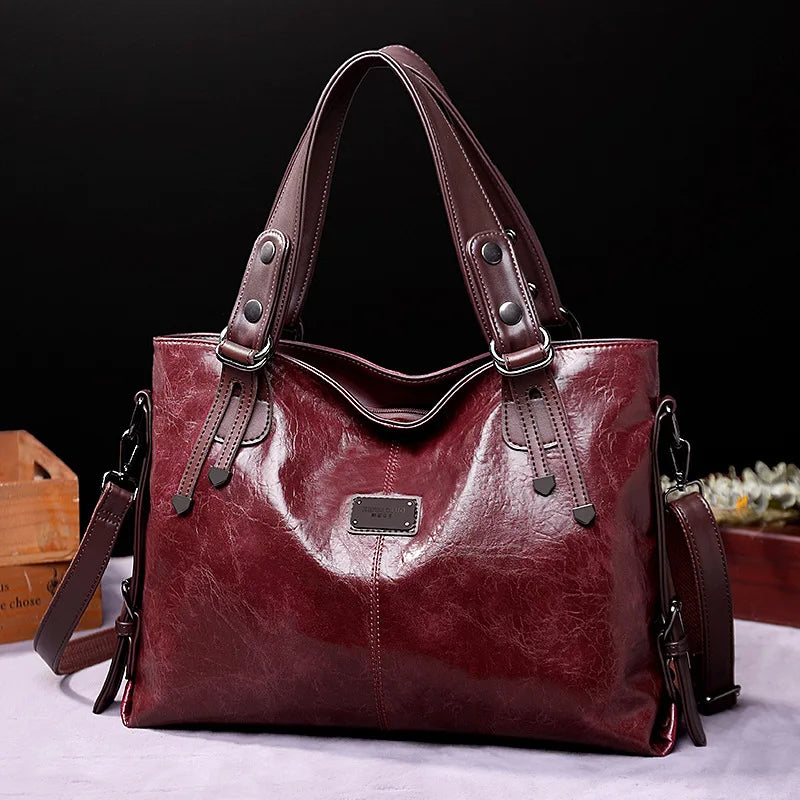 Augusta | Soft leather bag with two handles and elegant details.-Elly Rose