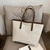 Avenelle - Trendy travel bag for women-Elly Rose