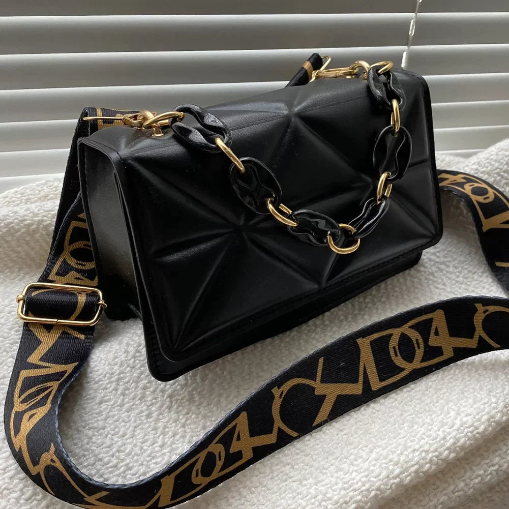 Savannah padded handbag | Elegant and trendy-Elly Rose